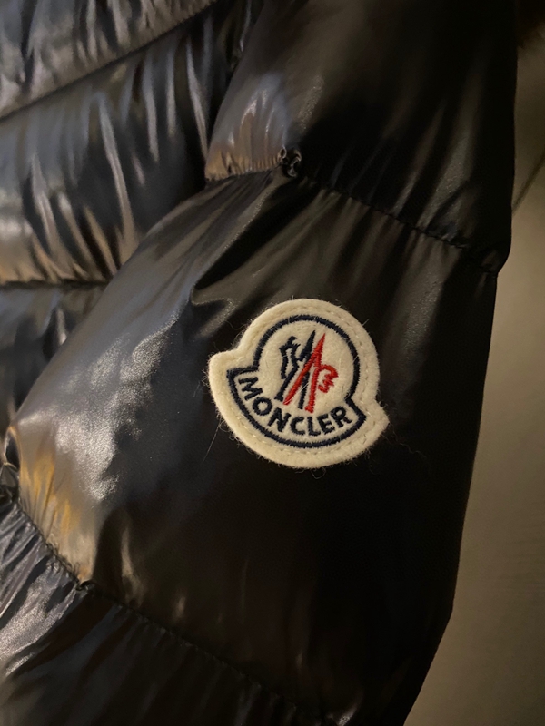 ハイクオリティダウンジャケット素材ディテール